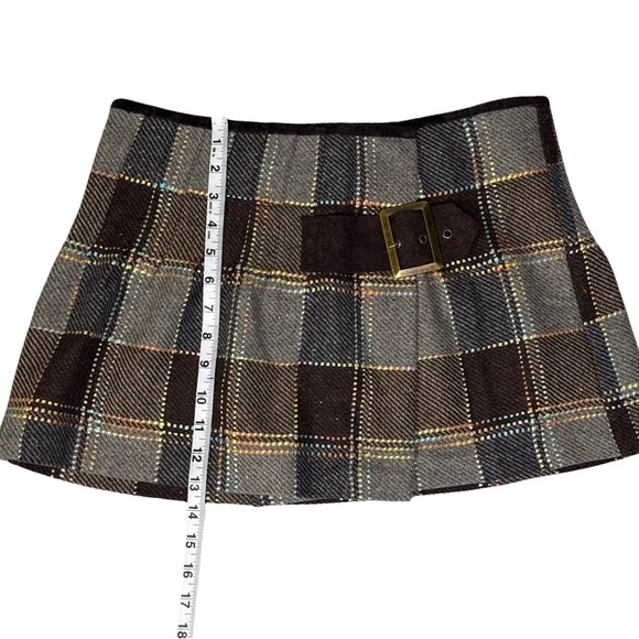 Vintage 90s Free People Wool Blend Wrap Mini Skirt with Buckle – Size 8 - Picture 6 of 9